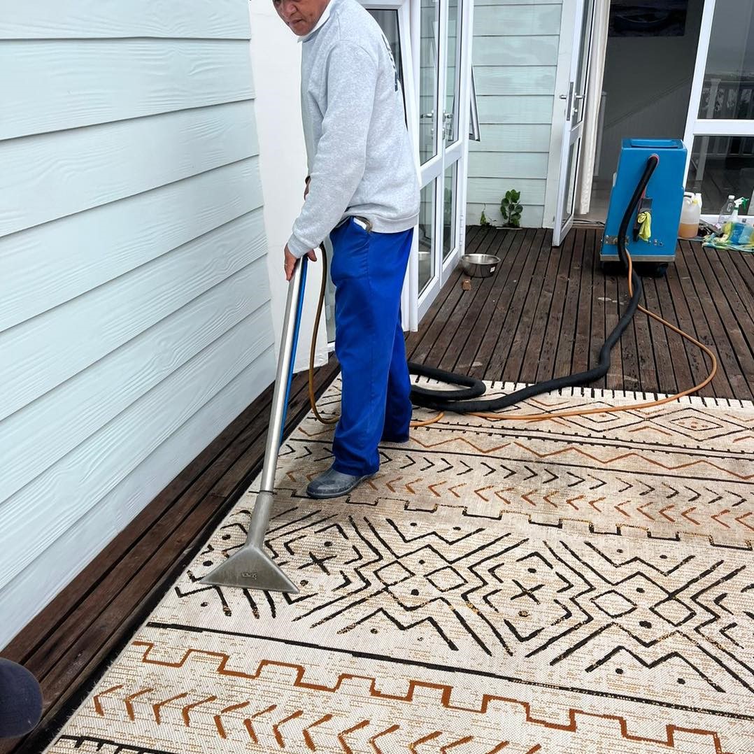 Plett Carpet Cleaners upholstery cleaning