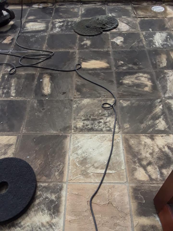 Plett Carpet Cleaners driveway paving cleaning
